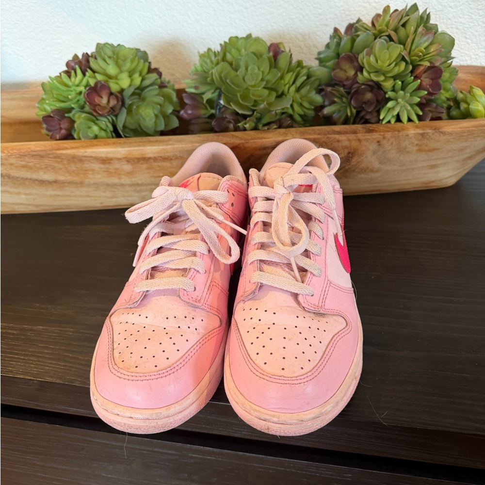 Nike girls triple‎ pink dunk dunks low shoes sneakers size 6.5y EUC - Picture 5 of 8